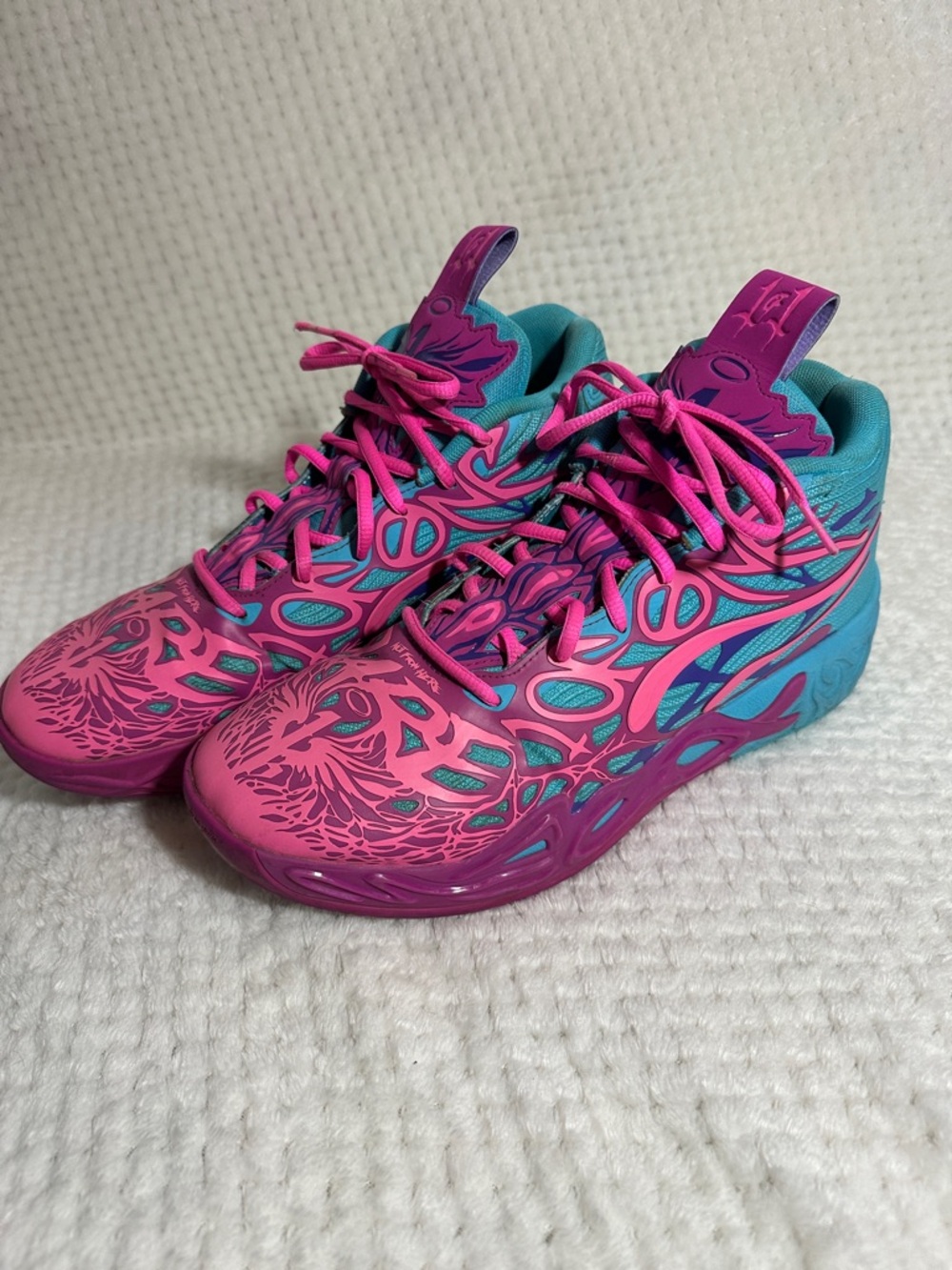 Puma LaMelo Ball MB.04 Iridescent Basketball Shoes Size 10
